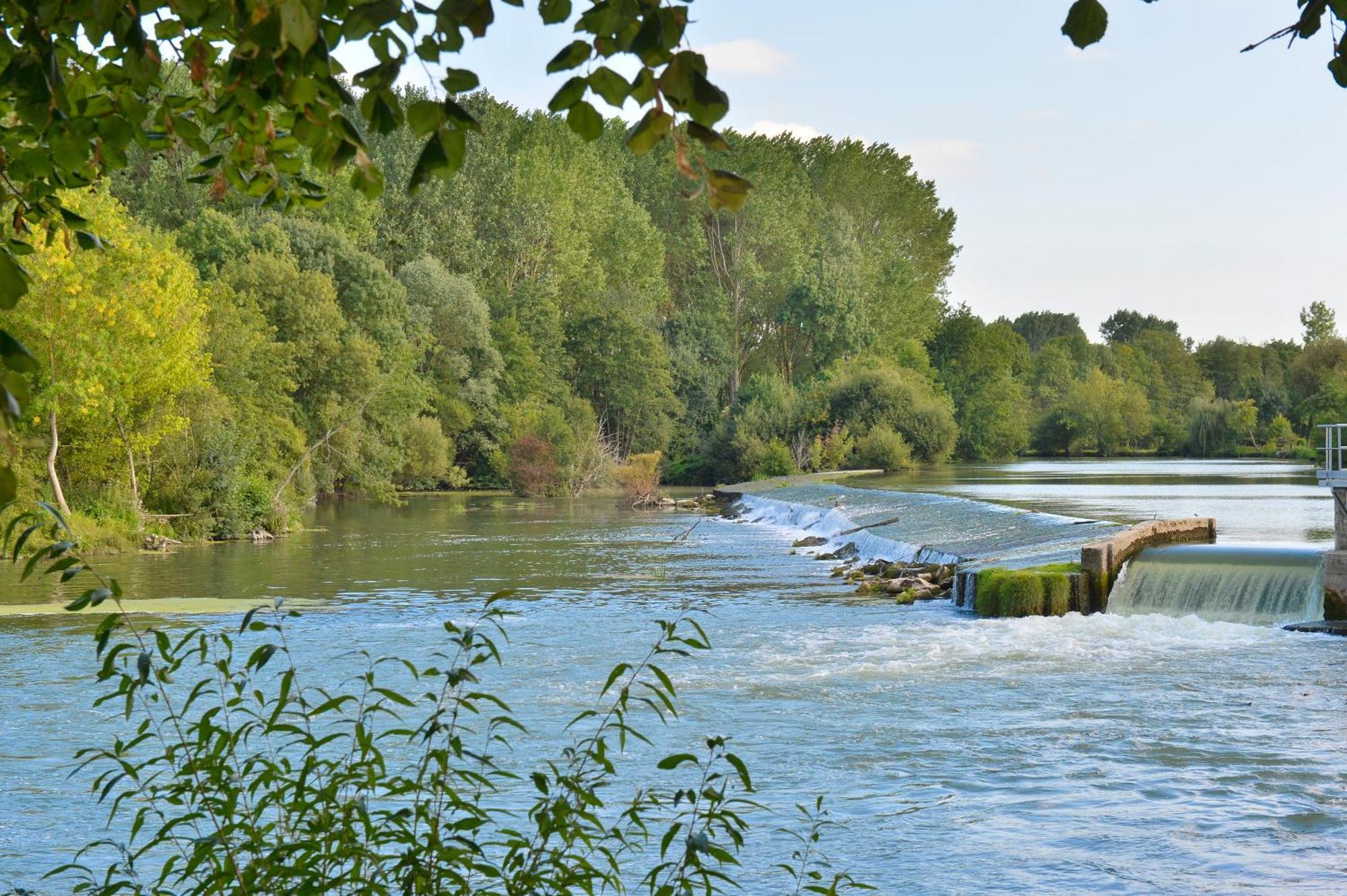 Domaine De La Courbe Hotel & Spa Le Lude Kültér fotó